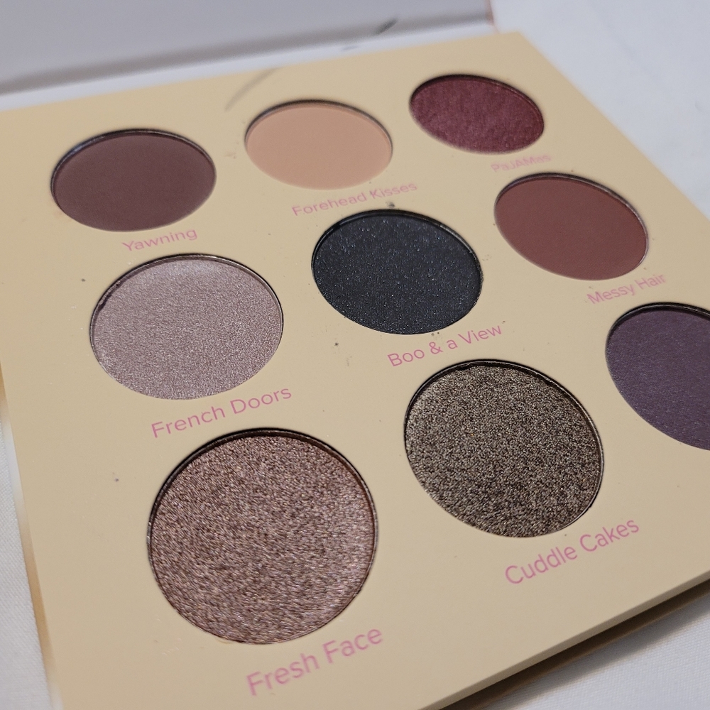 NIB Beauty Bakerie Breakfast In Bed Palette